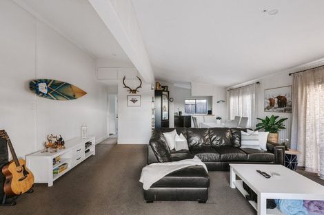 Photo of property in 728 Papamoa Beach Road, Papamoa Beach, Papamoa, 3118