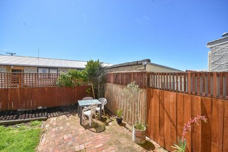 Photo of property in 25 Nicholson Street, Forbury, Dunedin, 9012