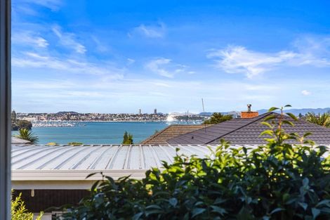 Photo of property in 2/84 Jutland Road, Hauraki, Auckland, 0622