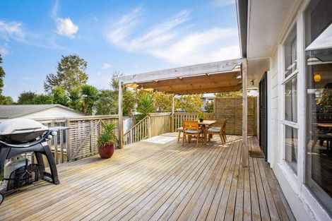 Photo of property in 14 Thomas Avenue, Te Atatu Peninsula, Auckland, 0610