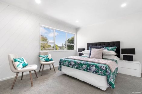 Photo of property in 48 Oreil Avenue, West Harbour, Auckland, 0618