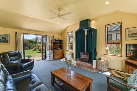 Photo of property in 44 Elm Tree Avenue, Frankton, Queenstown, 9300