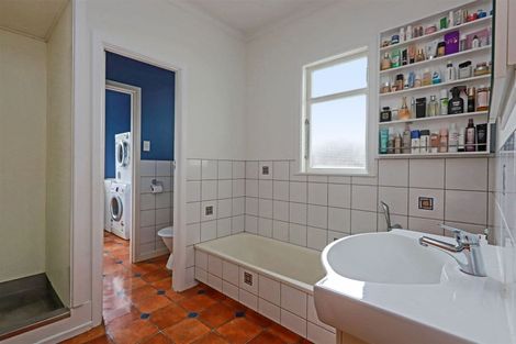 Photo of property in 10 Nimon Street, Havelock North, 4130