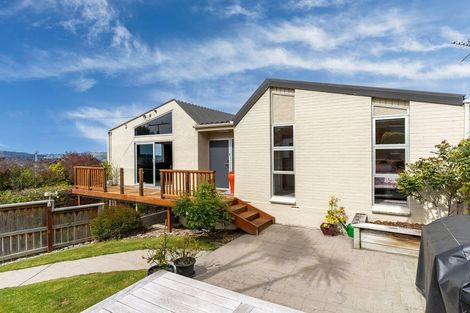 Photo of property in 5 Larkins Street, Helensburgh, Dunedin, 9010