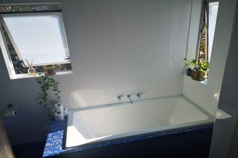 Photo of property in 39 Robieson Street, Roseneath, Wellington, 6011