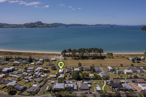 Photo of property in 18 Banks Street, Cooks Beach, Whitianga, 3591
