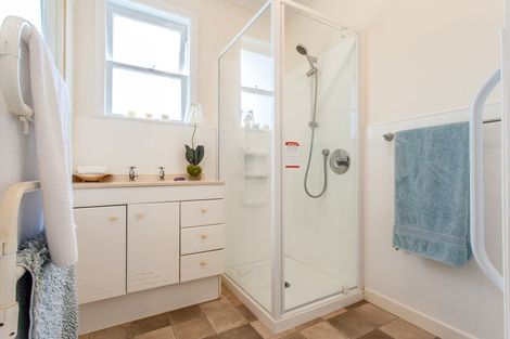 Photo of property in 18 Tristram Avenue, Forrest Hill, Auckland, 0620