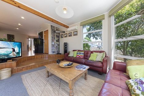 Photo of property in 492 West Coast Road, Glen Eden, Auckland, 0602