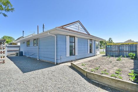 Photo of property in 4 Amberley Beach Road, Amberley, 7410