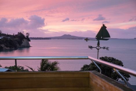 Photo of property in 5 Rangitoto View Road, Cockle Bay, Auckland, 2014