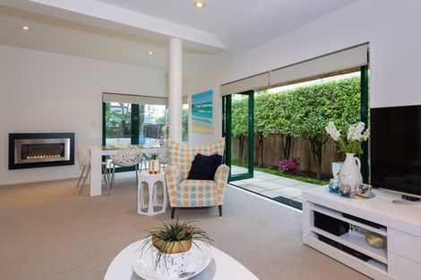 Photo of property in 3/17 Hart Road, Hauraki, Auckland, 0622