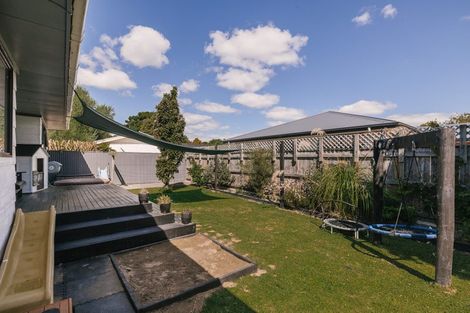 Photo of property in 59 Crewe Crescent, Hokowhitu, Palmerston North, 4410