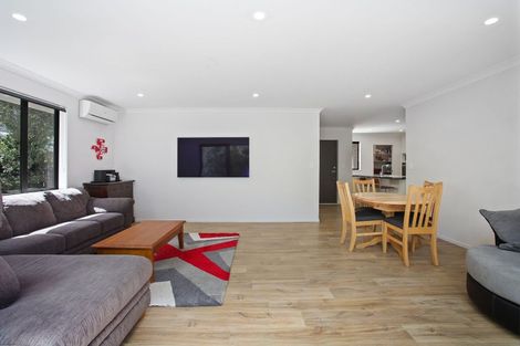 Photo of property in 59 Marendellas Drive, Bucklands Beach, Auckland, 2014