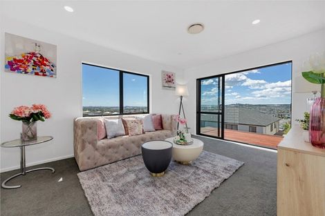 Photo of property in 10 Ripa Street, Flat Bush, Auckland, 2019