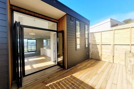 Photo of property in 16 Silvereye Way, Johnsonville, Wellington, 6037