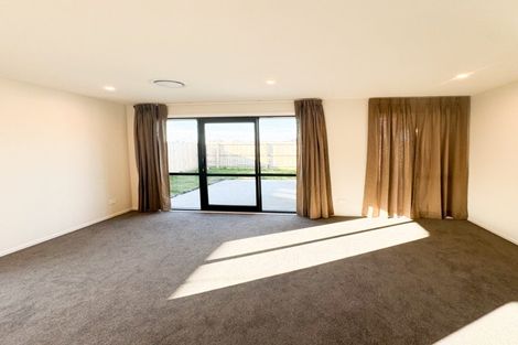 Photo of property in 7 Perks Drive, Halswell, Christchurch, 8025