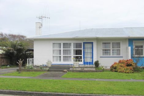Photo of property in 35 Graham Street, Levin, 5510