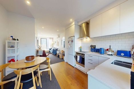 Photo of property in 39 Rua Kai Way, Brooklyn, Wellington, 6021