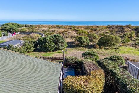 Photo of property in 9 Moana Street, Otaki Beach, Otaki, 5512