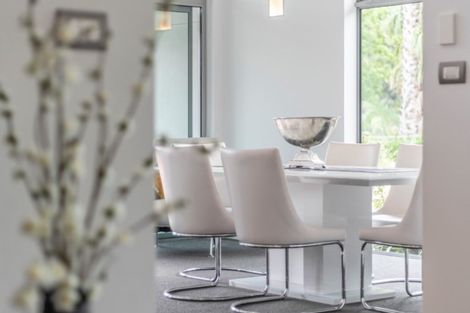 Photo of property in 8 Sherwood Downs Drive, Horsham Downs, Hamilton, 3281