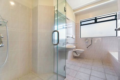 Photo of property in 221 Paku Drive, Tairua, 3508