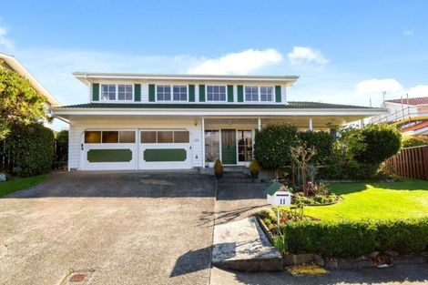 Photo of property in 11 Mckeefry Grove, Tawa, Wellington, 5028