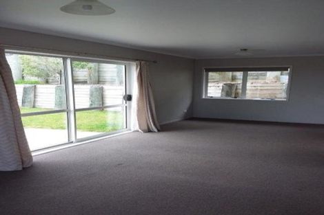 Photo of property in 2 Elena Place, Welcome Bay, Tauranga, 3112