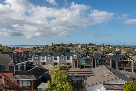 Photo of property in 4 Auld Street, Torbay, Auckland, 0630
