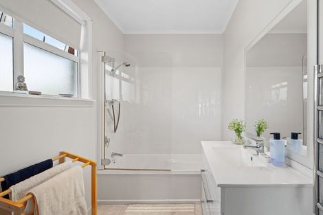 Photo of property in 203 Parkhurst Road, Parakai, 0830