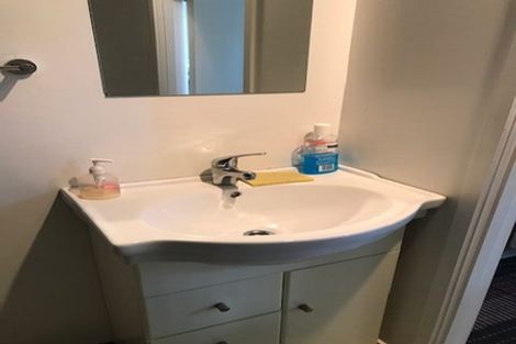 Photo of property in 1/23 Woodcote Drive, Glenfield, Auckland, 0629