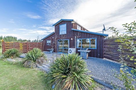 Photo of property in 2047 South Eyre Road, Eyrewell, Rangiora, 7476