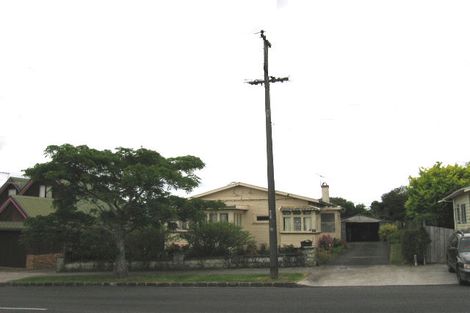 Photo of property in 41 Walmer Road, Point Chevalier, Auckland, 1022