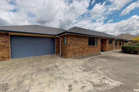 Photo of property in 16 Masefield Terrace, Kelvin Grove, Palmerston North, 4414