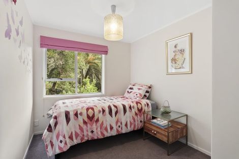 Photo of property in 267 Forest Hill Road, Waiatarua, Auckland, 0612