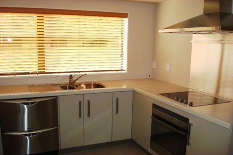 Photo of property in 15 Beaufort Close, Kingsley Heights, Upper Hutt, 5018