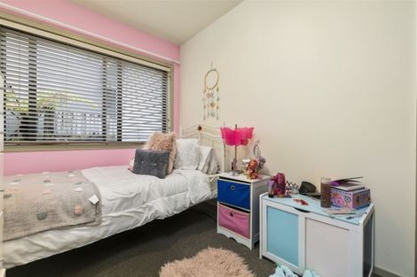 Photo of property in 15/17 Georgia Terrace, Albany, Auckland, 0632