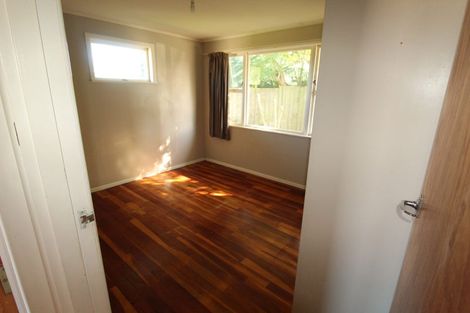Photo of property in 27 Wharf Road, Te Atatu Peninsula, Auckland, 0610