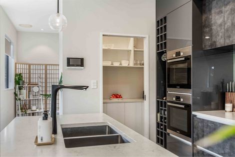 Photo of property in 16 Sir Lincoln Drive, Kumeu, 0810