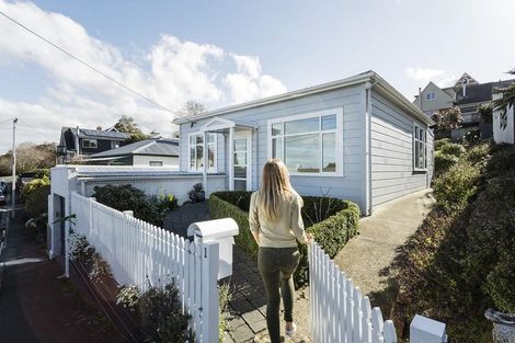 Photo of property in 1 Brent Street, Maori Hill, Dunedin, 9010
