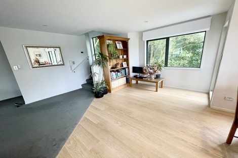 Photo of property in 149 Kelburn Parade, Kelburn, Wellington, 6012