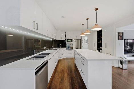 Photo of property in 40 Burnaston Court, Dannemora, Auckland, 2016