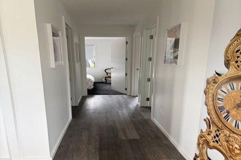 Photo of property in 42 Avalon Station Drive, Wanaka, 9305