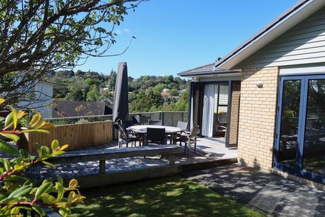 Photo of property in 7 Frenz Drive, Titirangi, Auckland, 0604