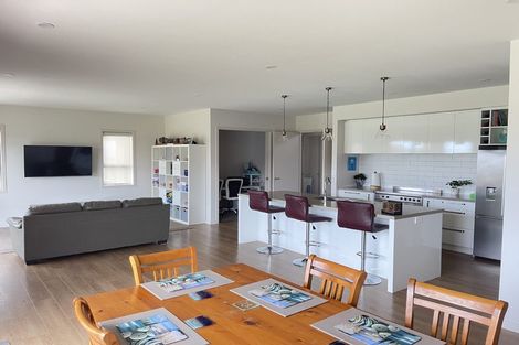 Photo of property in 6 Deol Drive, Pukekohe, 2120