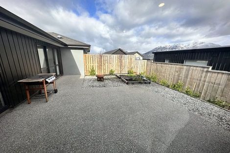 Photo of property in 7 Corriedale Road, Jacks Point, 9371