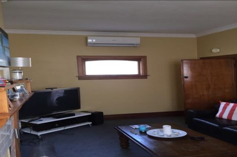 Photo of property in 65 Derwent Street, Island Bay, Wellington, 6023