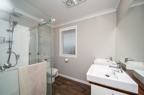 Photo of property in 4 Terli Way, Glen Avon, New Plymouth, 4312