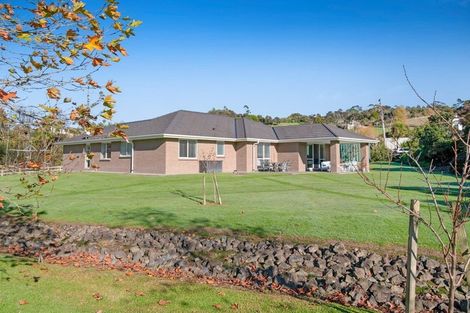 Photo of property in 13 Downer Access Road, Kaukapakapa, 0873