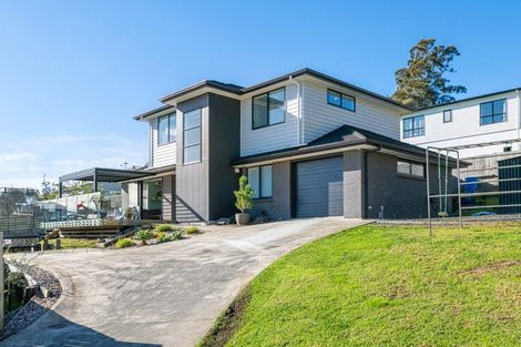 Photo of property in 11 St Julia Court, Helensville, 0800