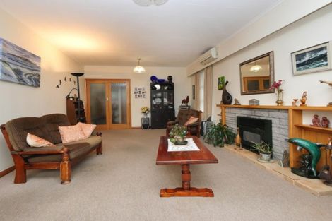 Photo of property in 1 Lemon Street, Otaki, 5512